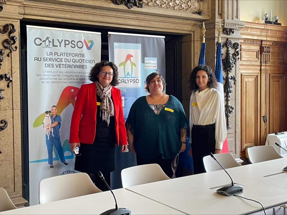 Hélène et Anaïs à Paris pour le lancement de Calypso 